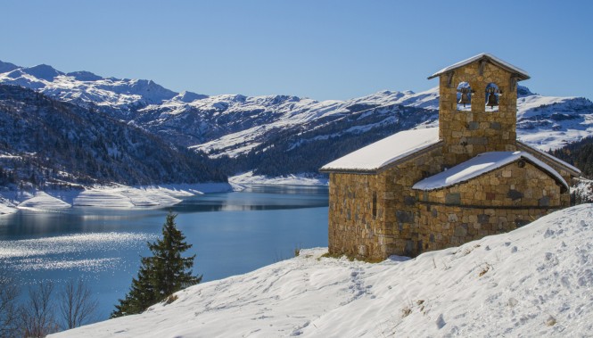  Le lac de Roselend, Massif du Beaufortain