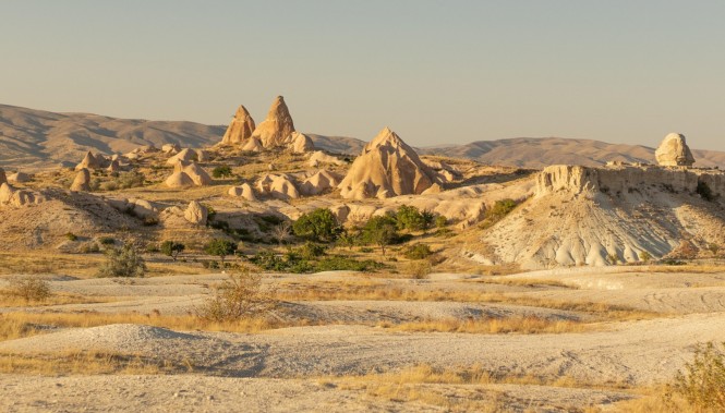 Une vallée de la Cappadoce en Turquie 