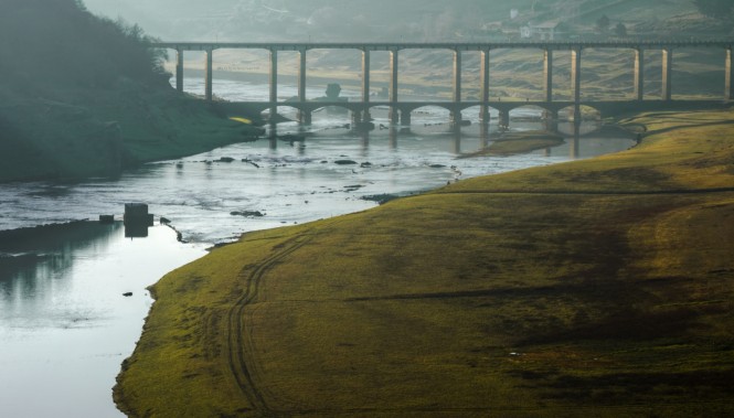 Pont sur le fleuve Miño Portomarin