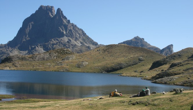 Pic du Midi D'Ossau et lac D'Ayous